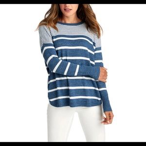 NWT vineyard vines stripe sweater. Size XS